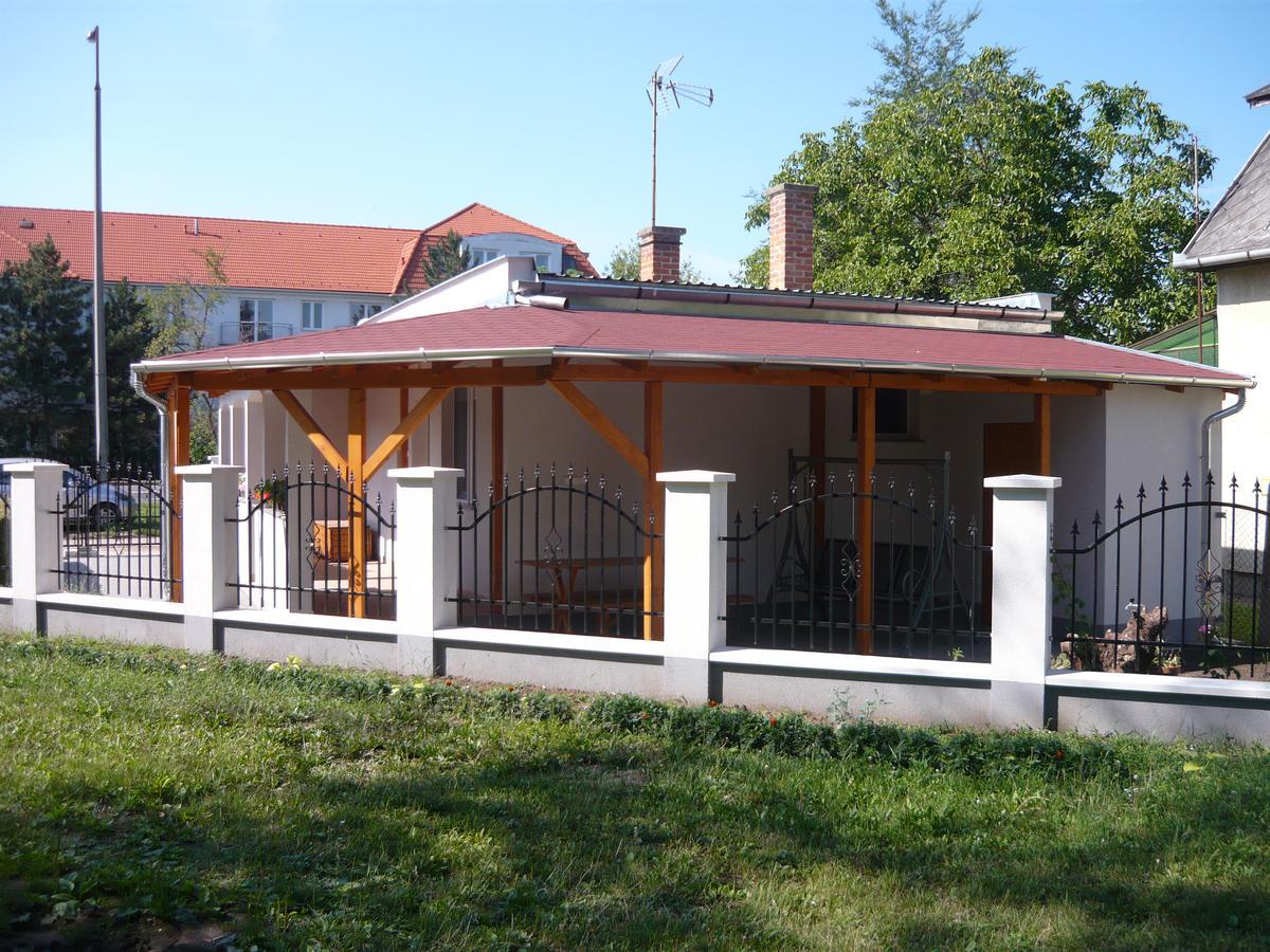 Keresztmama Haza Apartment Hajduszoboszlo Ngoại thất bức ảnh